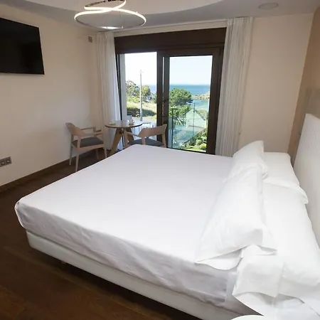 A Ballenera De Canelinas צה