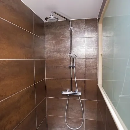 بيت ضيافة A Ballenera De Canelinas ثي