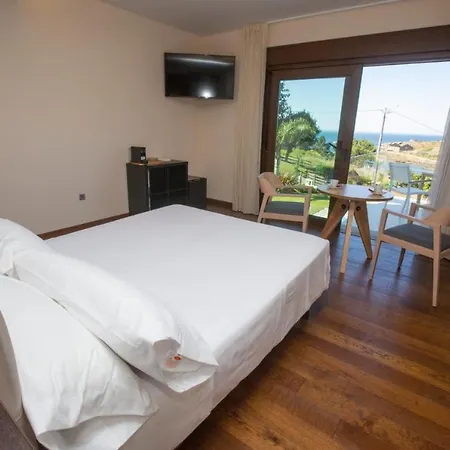 בית הארחה A Ballenera De Canelinas צה