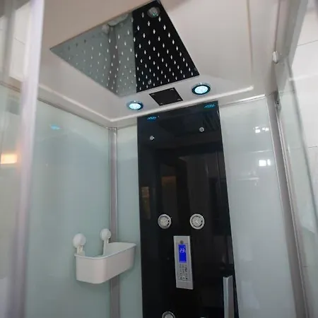 A Ballenera De Canelinas